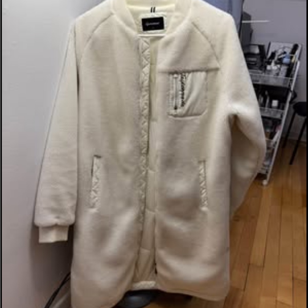 TaylorMade Cream Teddy Jacket with Textured Fabric